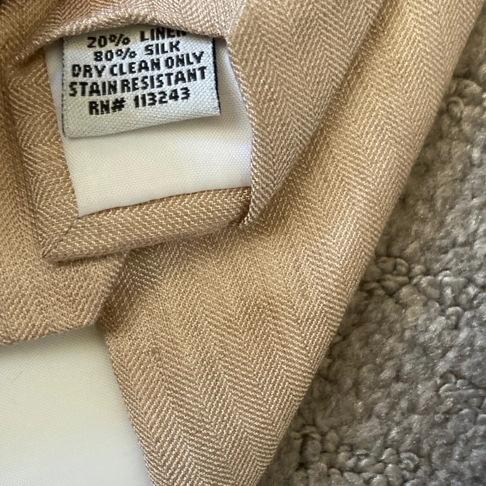 BHLDN x The Tie Bar cream silk & linen neck tie.